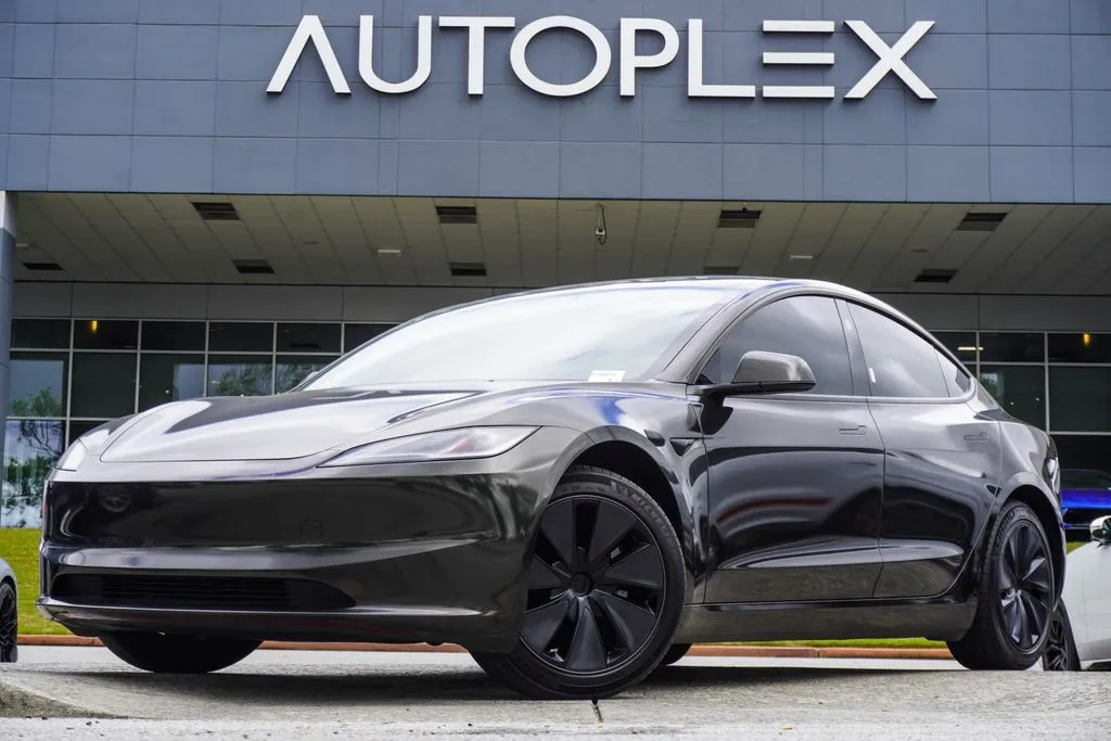 Black 2025 Genesis GV70 2.5T for sale in Duluth, GA
