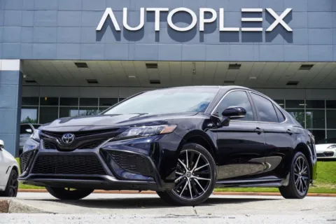 Black 2023 Toyota Camry SE for sale in Duluth, GA