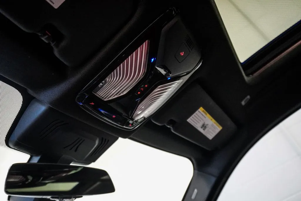 2020 BMW X6 M50i - Photo 26