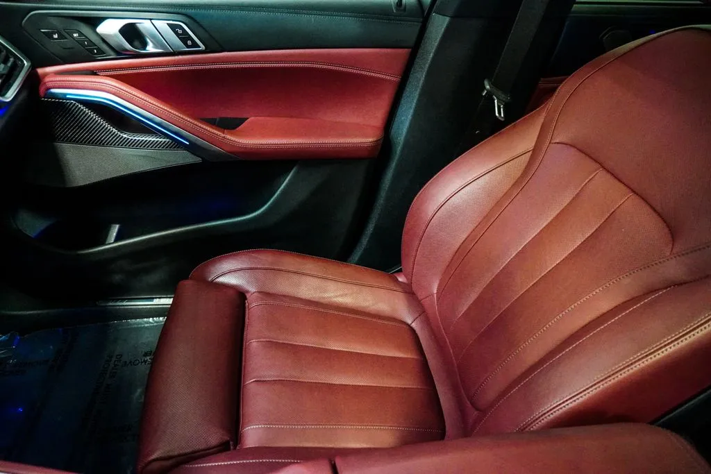 2020 BMW X6 M50i - Photo 28