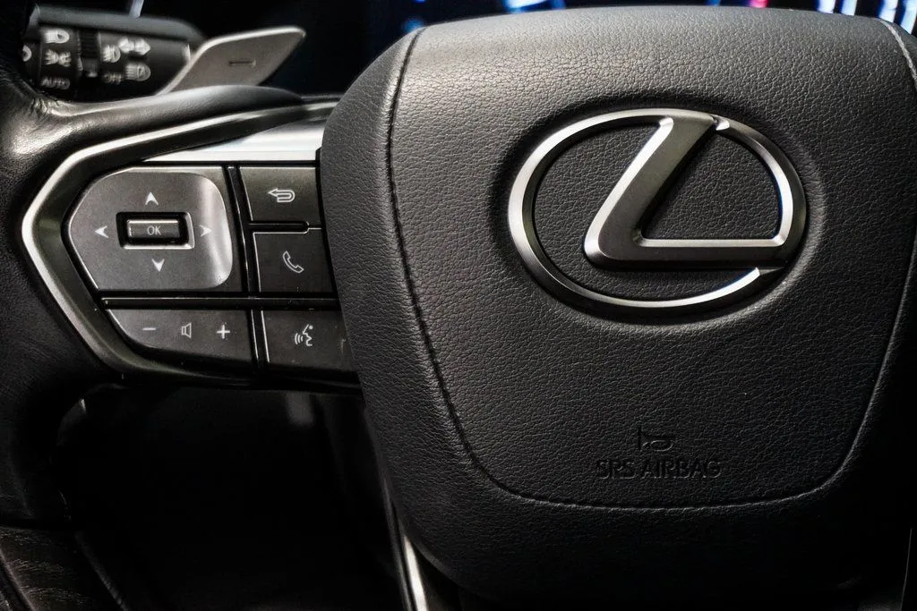 2023 Lexus RX 350 - Photo 17
