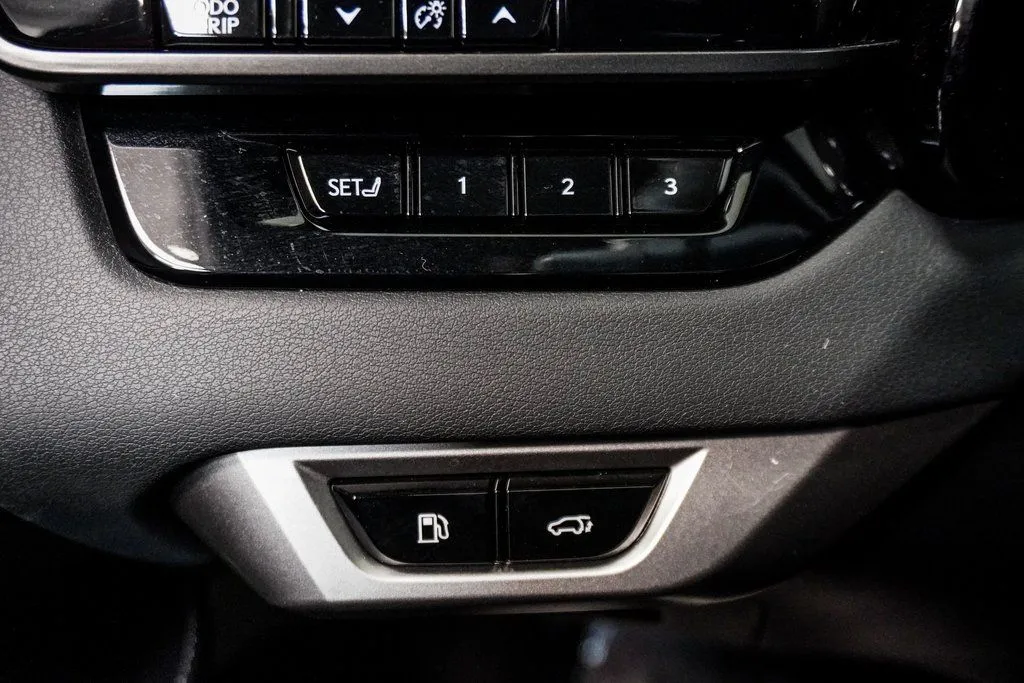 2023 Lexus RX 350 - Photo 25