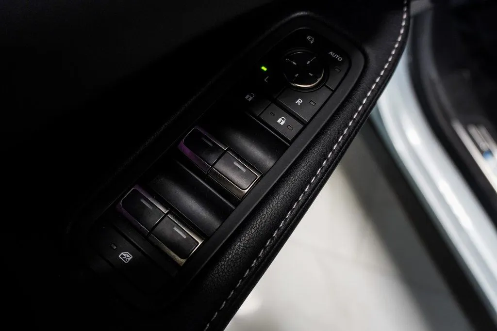 2023 Lexus RX 350 - Photo 24