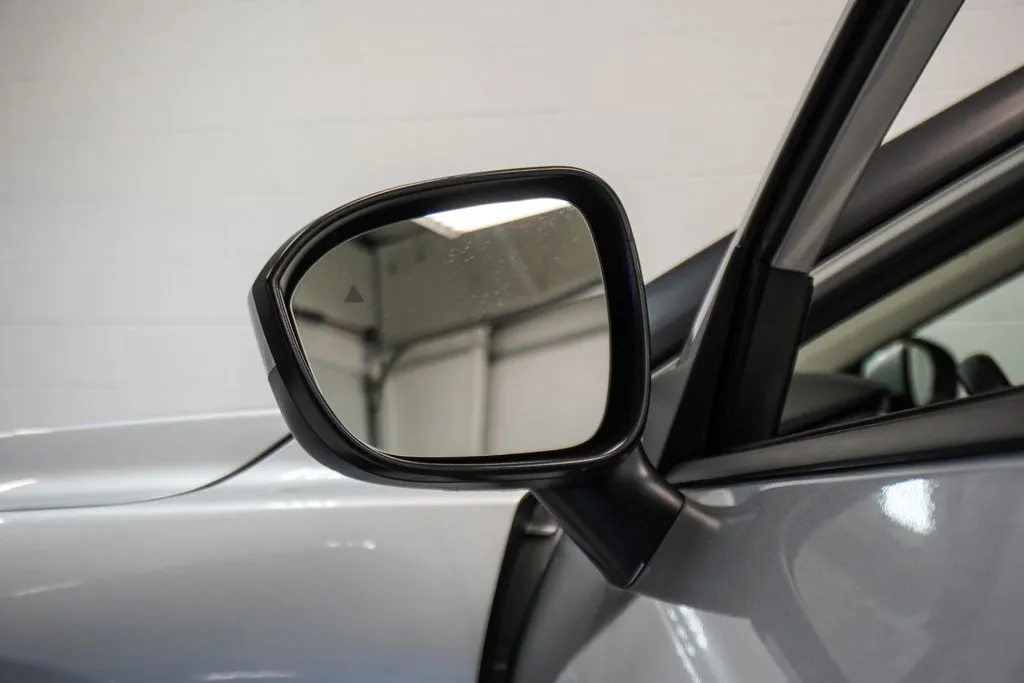 2025 Nissan Rogue SV - Photo 37