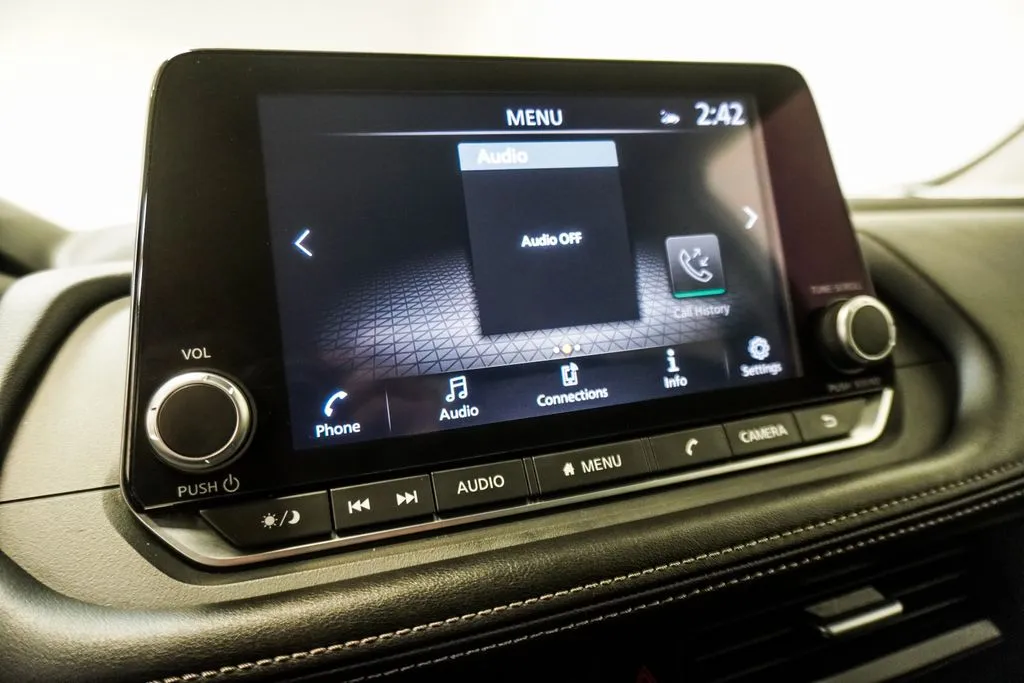2025 Nissan Rogue SV - Photo 19