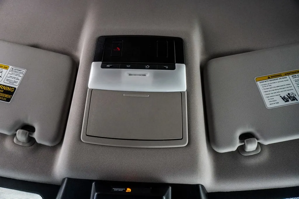 2025 Nissan Rogue SV - Photo 25