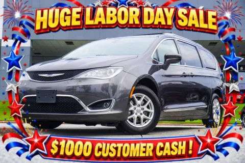 Gray 2020 Chrysler Pacifica Touring L for sale in Duluth, GA
