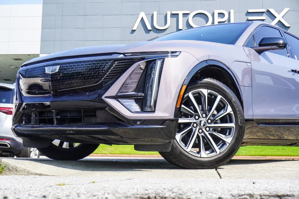 Used 2024 Cadillac LYRIQ Sport 2 with VIN 1GYKPVRL8RZ118668 for sale in Canton, GA