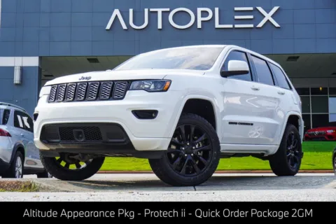 White 2022 Jeep Grand Cherokee WK Laredo X for sale in Duluth, GA