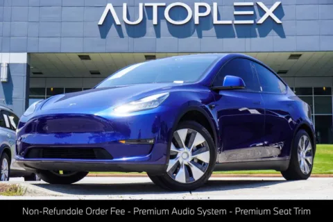 Blue 2022 Tesla Model Y Long Range for sale in Duluth, GA