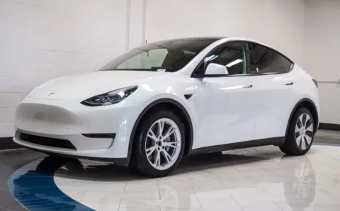 More photos of 2023 Tesla Model Y Long Range at Autoplex Atlanta, GA