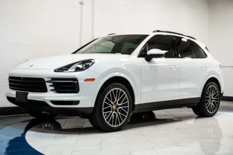 More photos of 2023 Porsche Cayenne at Autoplex Atlanta, GA