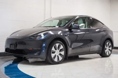 More photos of 2024 Tesla Model Y Long Range at Autoplex Atlanta, GA