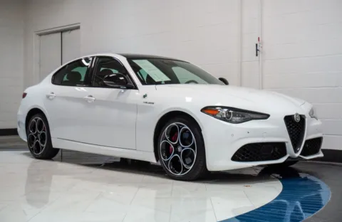 More photos of 2022 Alfa Romeo Giulia Veloce at Autoplex Atlanta, GA