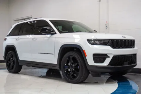 More photos of 2024 Jeep Grand Cherokee Altitude at Autoplex Atlanta, GA