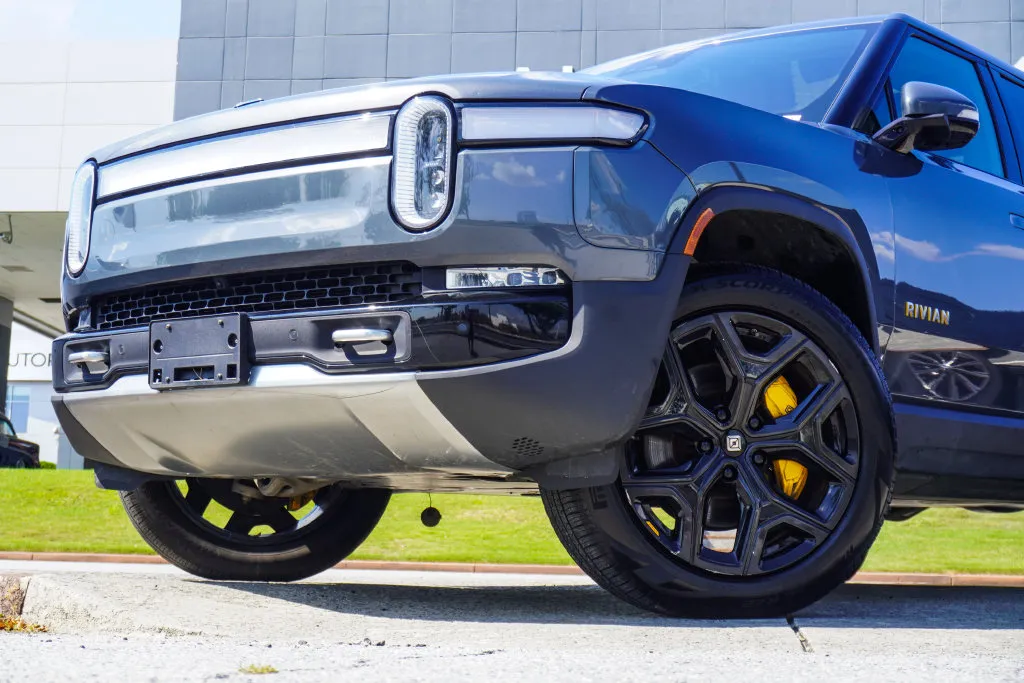 Used 2022 Rivian R1T Launch Edition with VIN 7FCTGAALXNN002933 for sale in Canton, GA