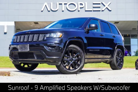 Black 2018 Jeep Grand Cherokee Altitude for sale in Duluth, GA