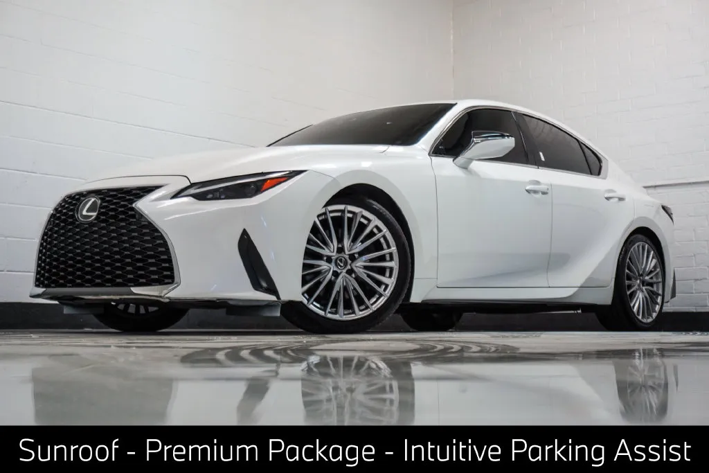 2023 Lexus IS