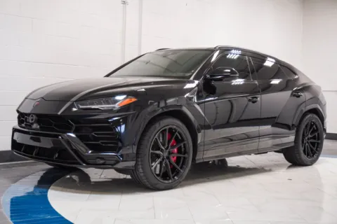 More photos of 2019 Lamborghini Urus at Autoplex Atlanta, GA