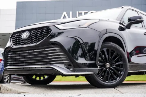 Photos of 2024 Toyota Highlander XSE for sale in Duluth, GA at Autoplex Atlanta