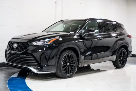 More photos of 2024 Toyota Highlander XSE at Autoplex Atlanta, GA