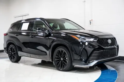 More photos of 2024 Toyota Highlander XSE at Autoplex Atlanta, GA