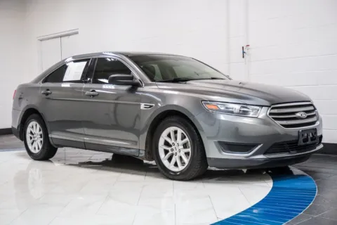 More photos of 2014 Ford Taurus SE at Autoplex Atlanta, GA