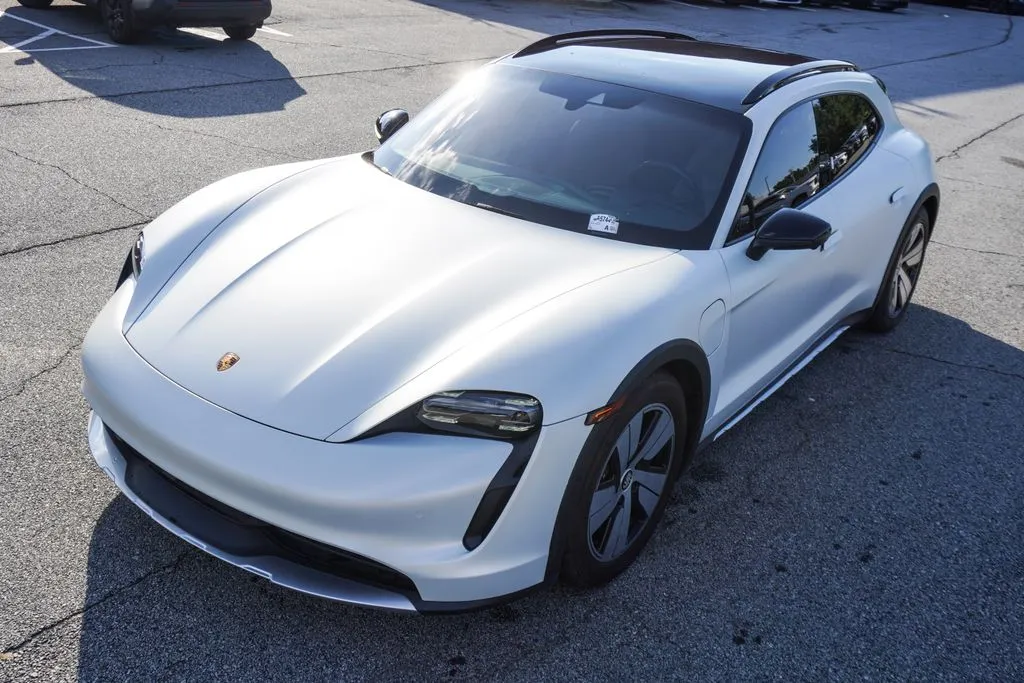 2022 Porsche Taycan Base - Photo 14