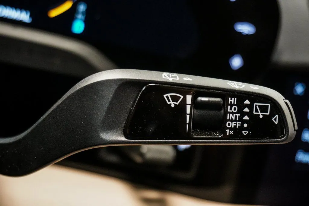 2022 Porsche Taycan Base - Photo 28