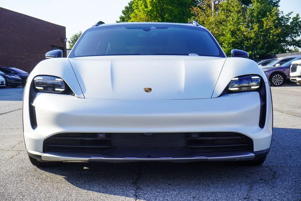 2022 Porsche Taycan Base - Photo 11