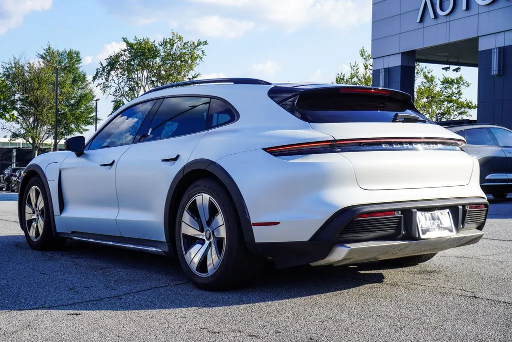 2022 Porsche Taycan Base - Photo 7