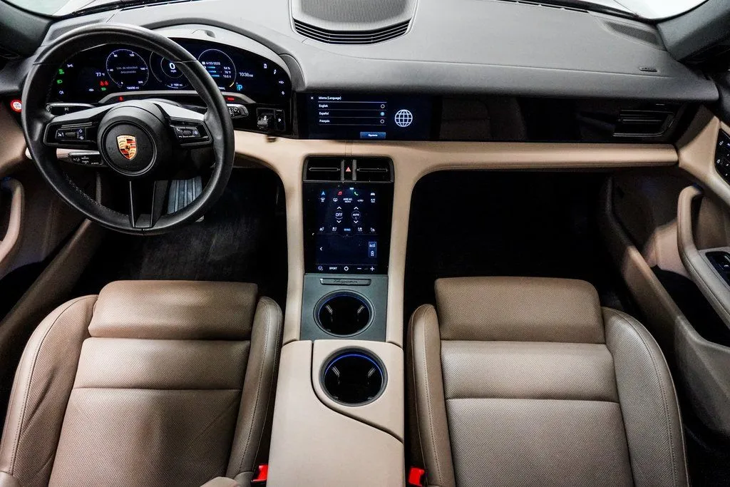 2022 Porsche Taycan Base - Photo 23