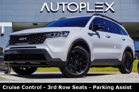 Gray 2022 Kia Sorento S for sale in Duluth, GA