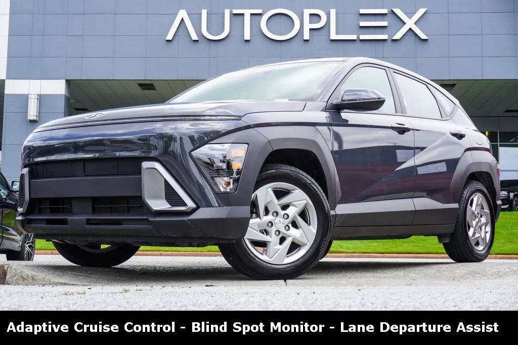 Gray 2024 Hyundai Kona SE for sale in Duluth, GA