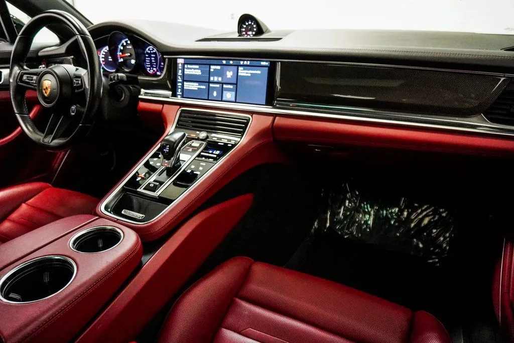 2021 Porsche Panamera S - Photo 23