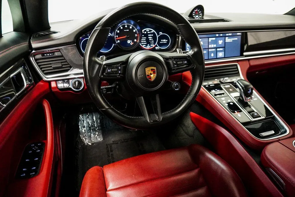 2021 Porsche Panamera S - Photo 25