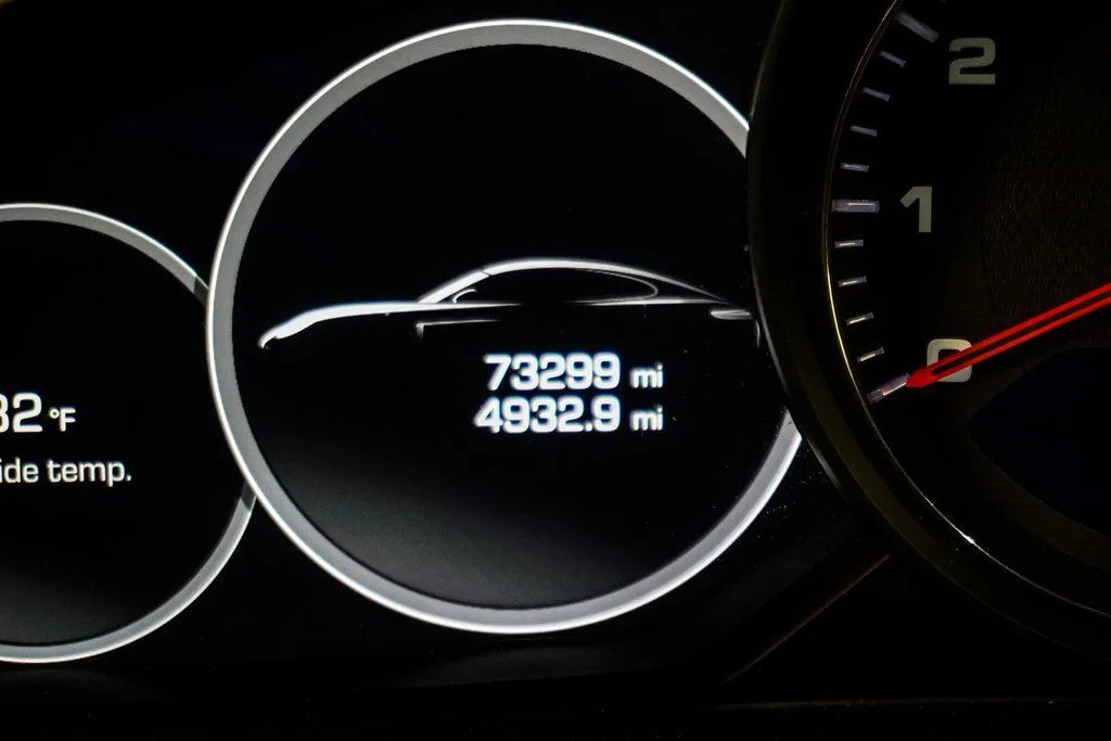 2021 Porsche Panamera S - Photo 45