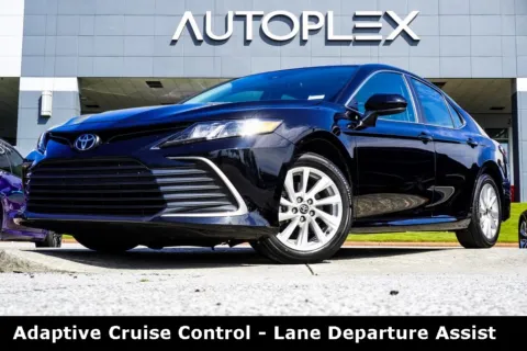 Black 2023 Toyota Camry LE for sale in Duluth, GA