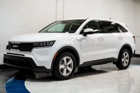 More photos of 2023 Kia Sorento LX at Autoplex Atlanta, GA