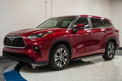 More photos of 2023 Toyota Highlander XLE at Autoplex Atlanta, GA