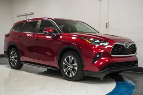 More photos of 2023 Toyota Highlander XLE at Autoplex Atlanta, GA
