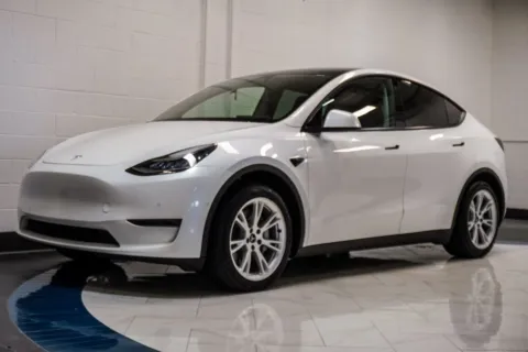 More photos of 2021 Tesla Model Y Standard Range at Autoplex Atlanta, GA