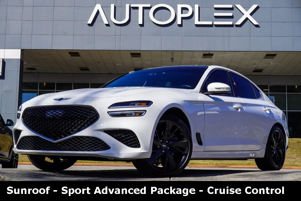 2022 GENESIS G70 Standard's photo