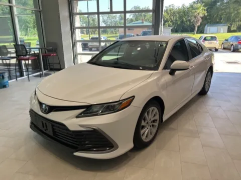 White 2022 Toyota Camry LE for sale in Deridder, LA