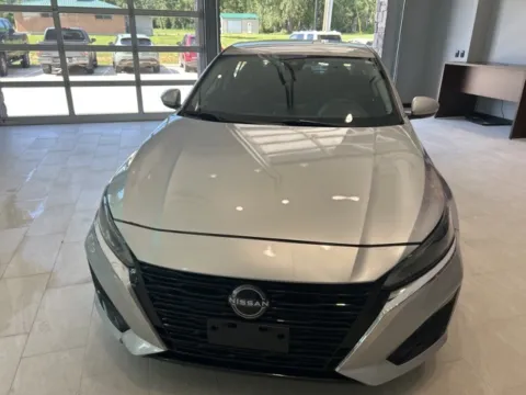 Photos of 2023 Nissan Altima 2.5 SV for sale in Deridder, LA at Hixson Toyota