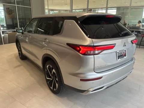 More photos of 2024 Mitsubishi Outlander SE at Hixson Toyota, LA
