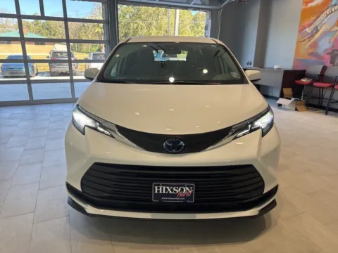 Photos of 2021 Toyota Sienna LE for sale in Deridder, LA at Hixson Toyota