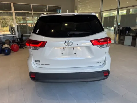More photos of 2019 Toyota Highlander XLE at Hixson Toyota, LA