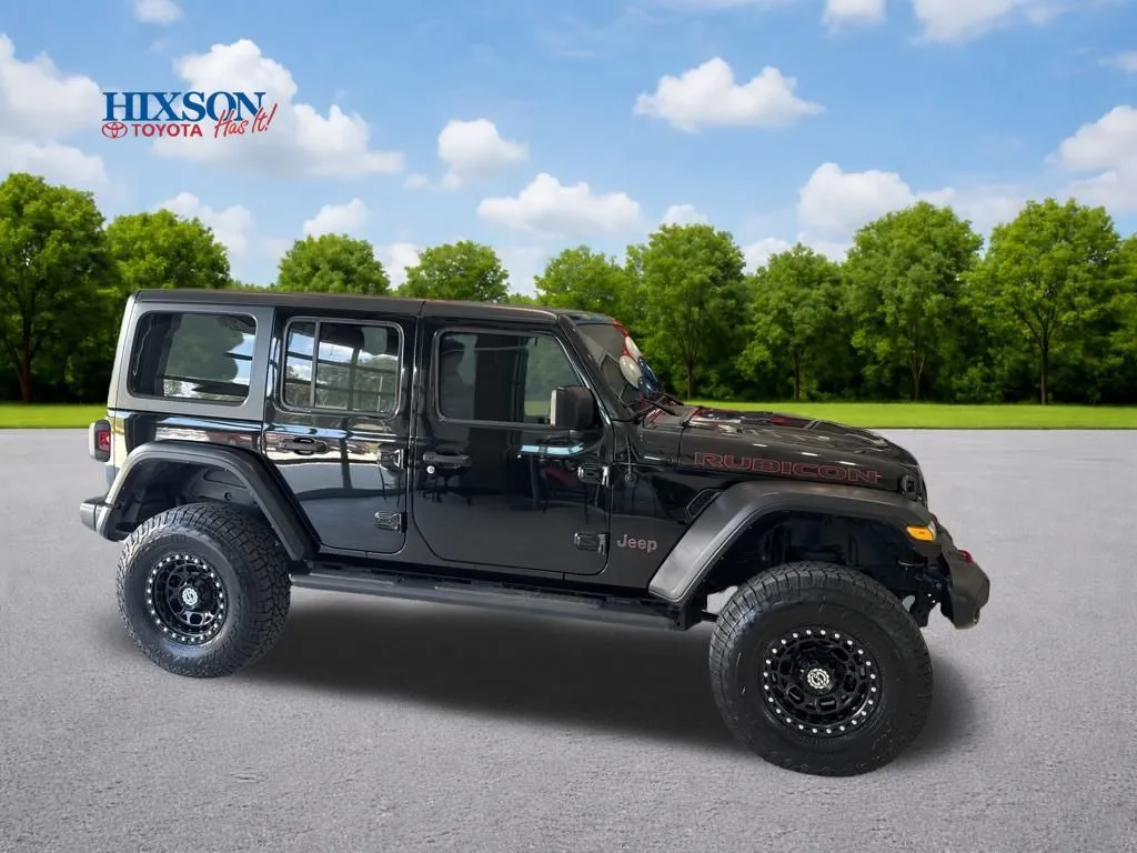 2023 Jeep Wrangler 4-Door Rubicon's photo