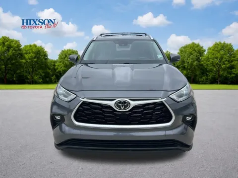 Photos of 2021 Toyota Highlander XLE for sale in Deridder, LA at Hixson Toyota